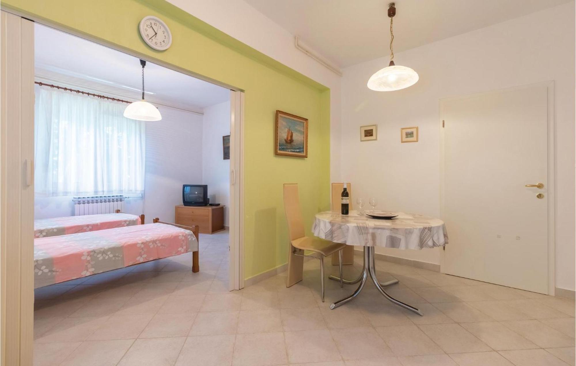 Nice Apartment In Zadar With Kitchen ภายนอก รูปภาพ