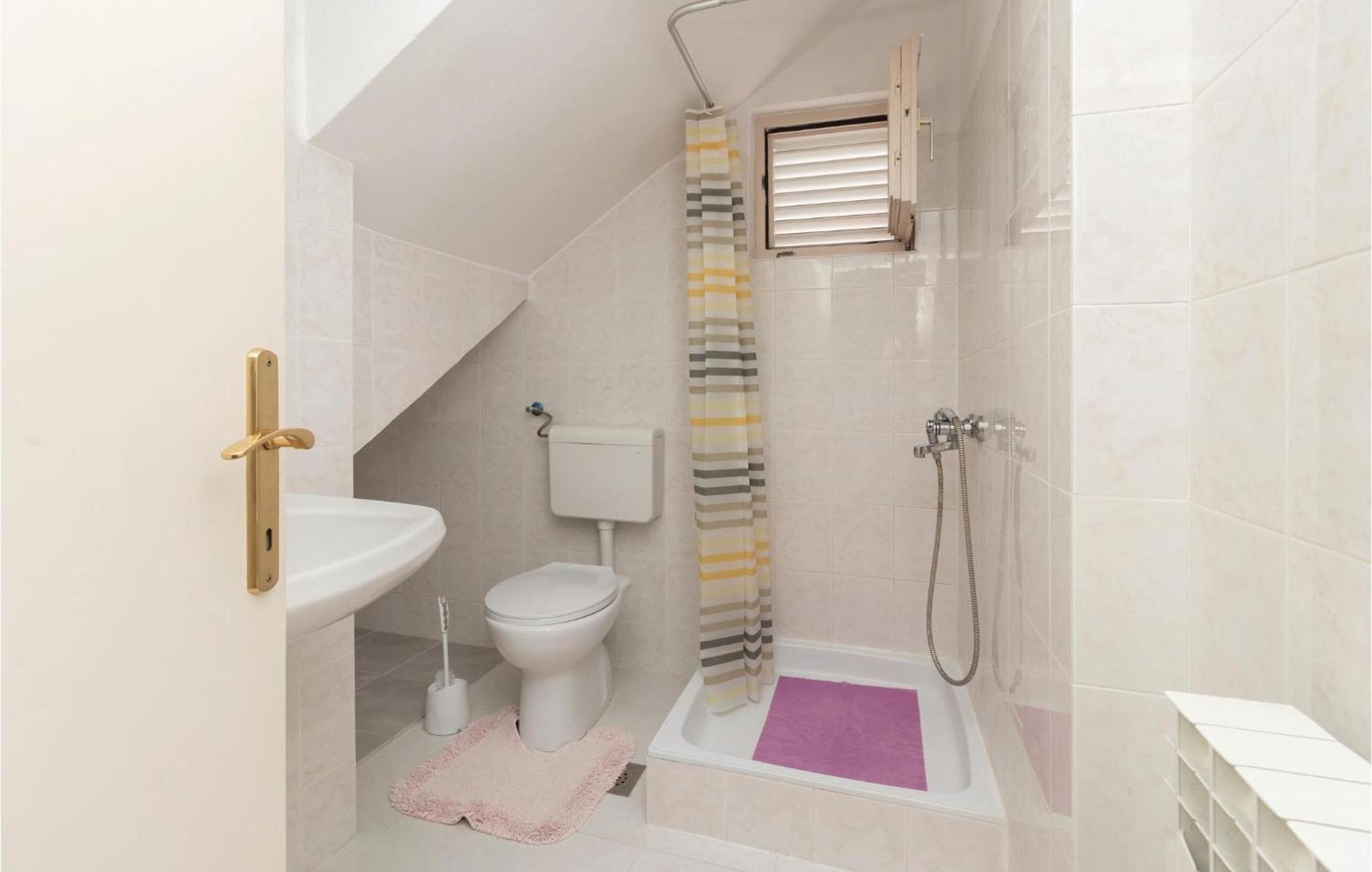 Nice Apartment In Zadar With Kitchen ภายนอก รูปภาพ