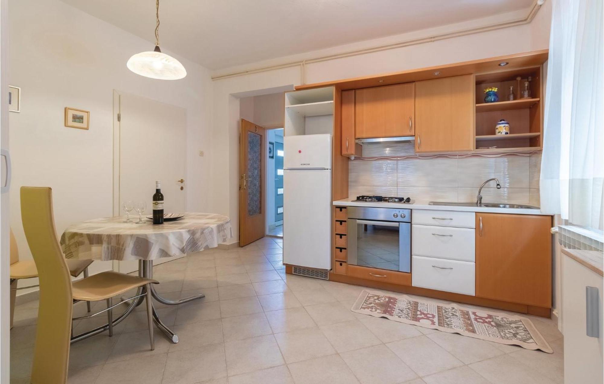 Nice Apartment In Zadar With Kitchen ภายนอก รูปภาพ