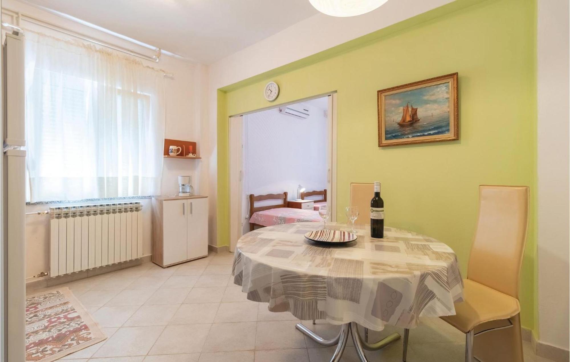 Nice Apartment In Zadar With Kitchen ภายนอก รูปภาพ