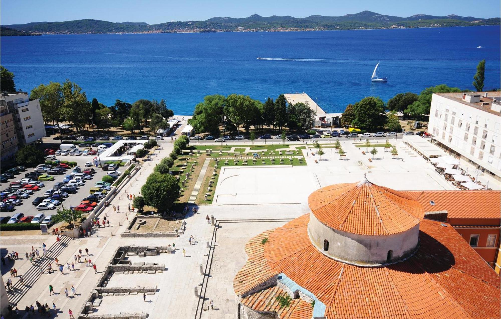 Nice Apartment In Zadar With Kitchen ภายนอก รูปภาพ
