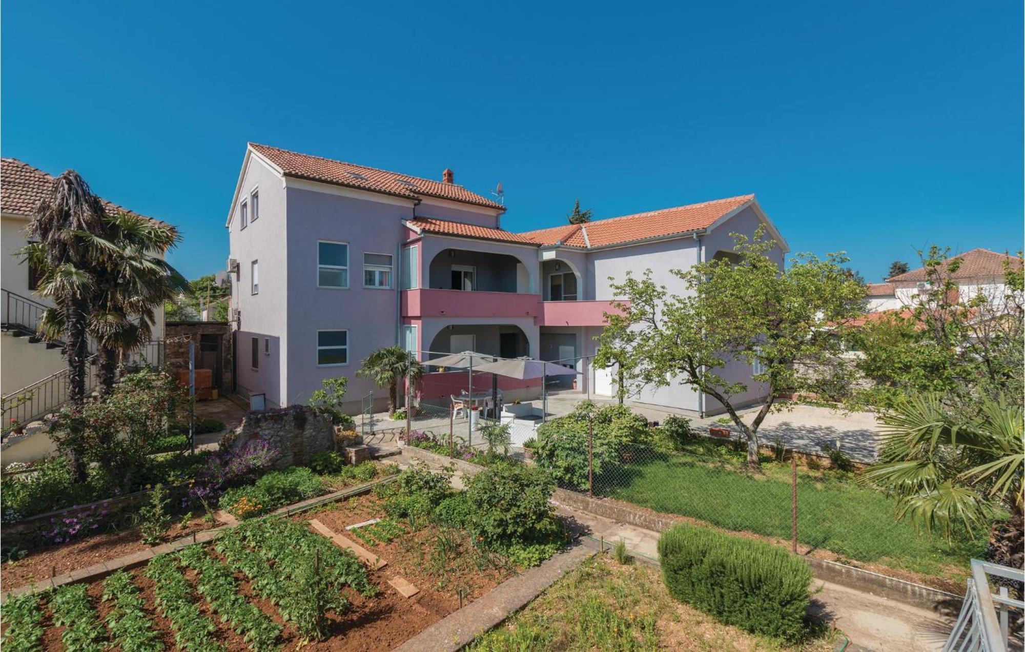 Nice Apartment In Zadar With Kitchen ภายนอก รูปภาพ